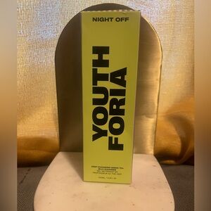 Youthforia Night Off Deep Cleansing Green Tea Jelly Cleanser